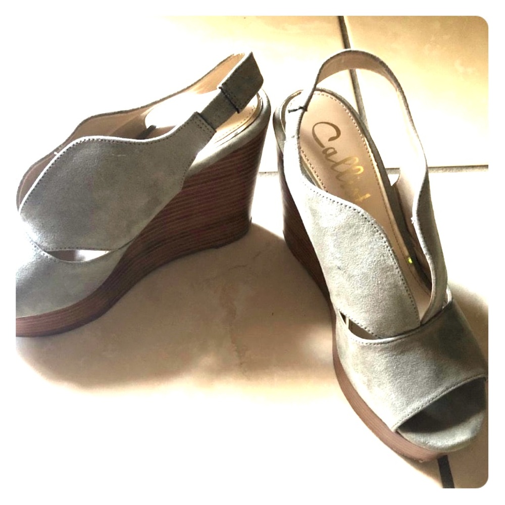 Wedge shoes
